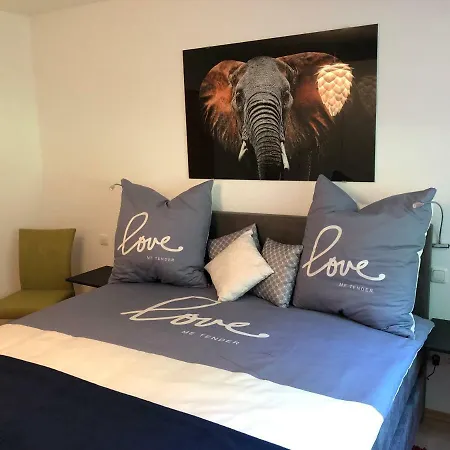 Elephant テットナング